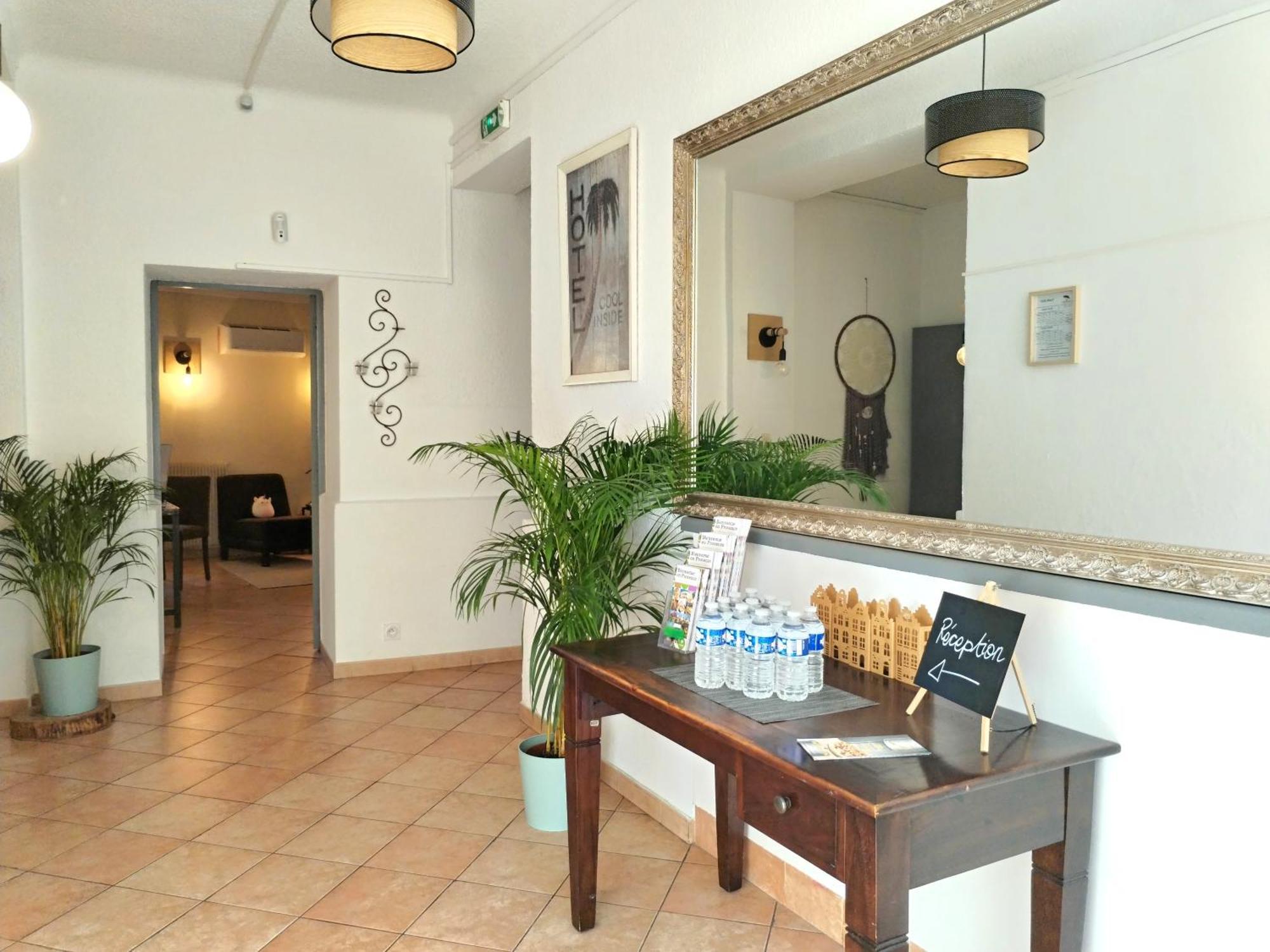 Hotel La Bastide D'Entraigues Exteriör bild