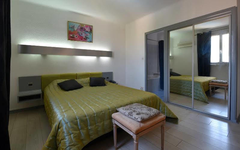 Hotel La Bastide D'Entraigues Exteriör bild